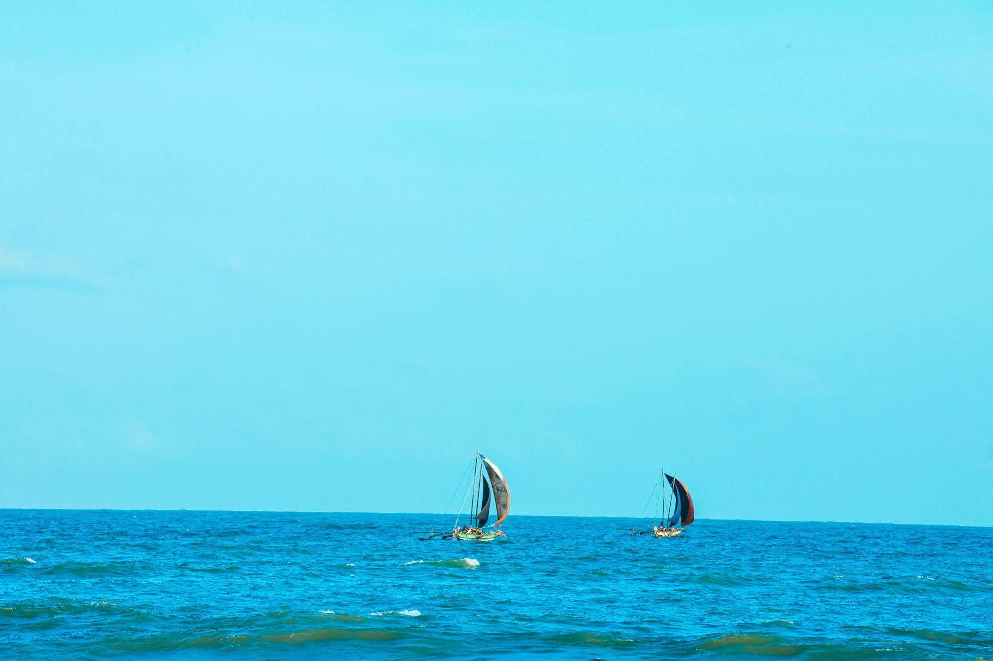 Beacon Beach Hotel Negombo Exterior photo