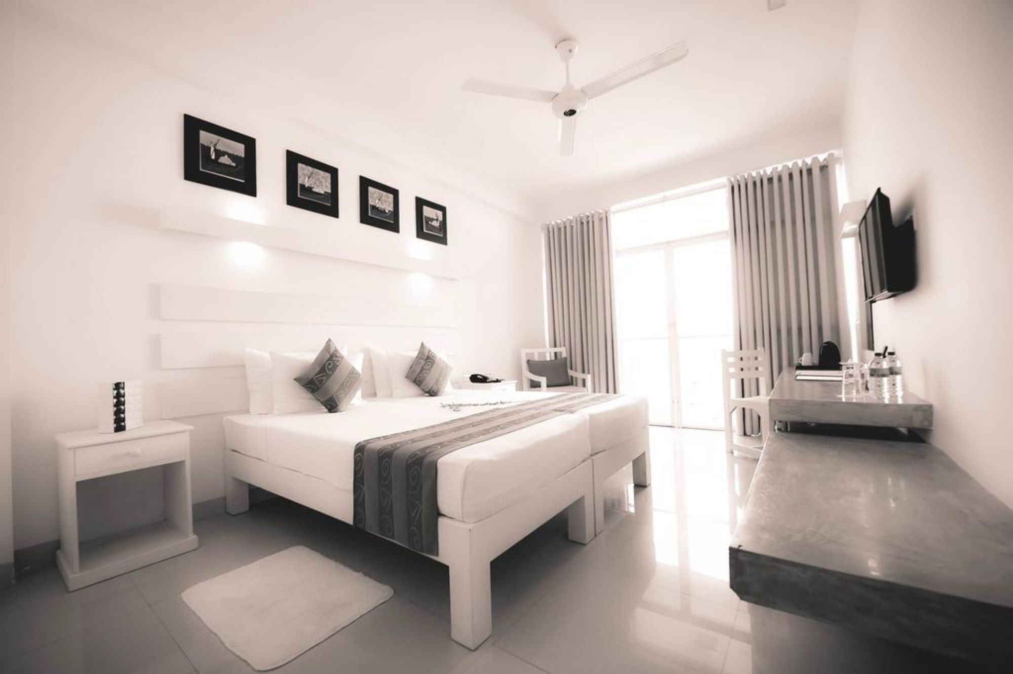 Beacon Beach Hotel Negombo Exterior photo