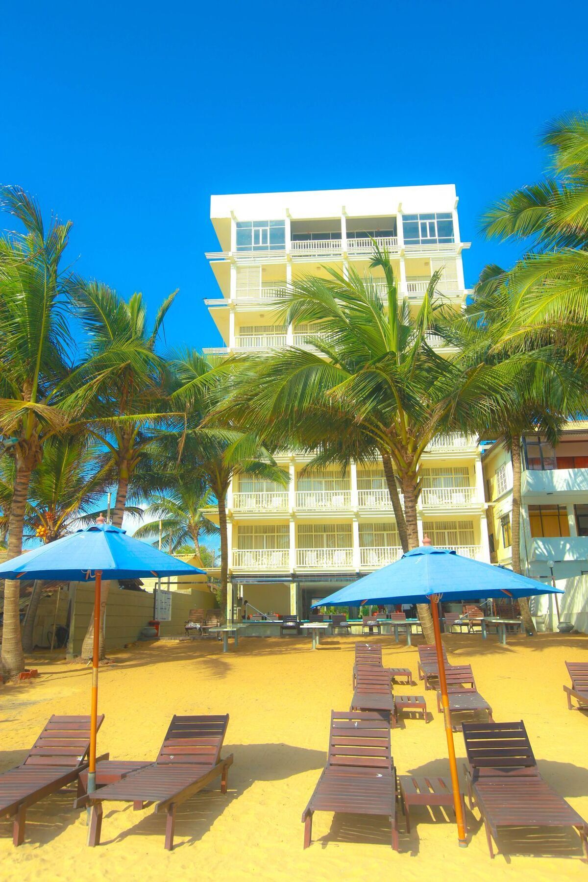 Beacon Beach Hotel Negombo Exterior photo